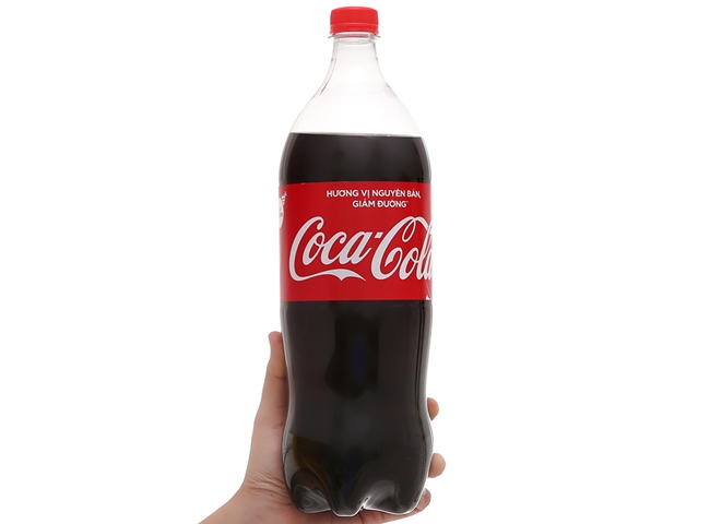 Thông cống nghẹt bằng coca + nước sôi