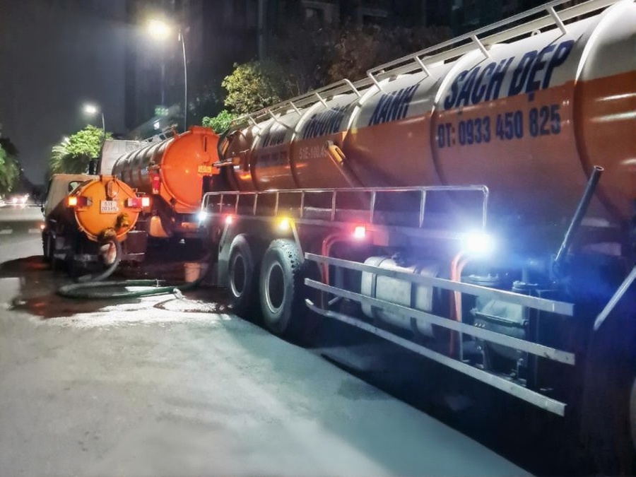 Dịch vụ thu gom b&ugrave;n thải c&ocirc;ng nghiệp với c&aacute;c cam kết