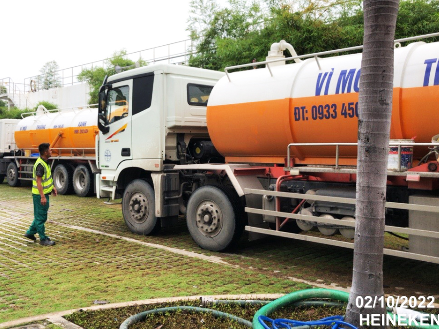 Dịch vụ thu gom b&ugrave;n thải c&ocirc;ng nghiệp với quy tr&igrave;nh chuy&ecirc;n nghiệp